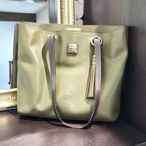 Downey and Bourke like new bag